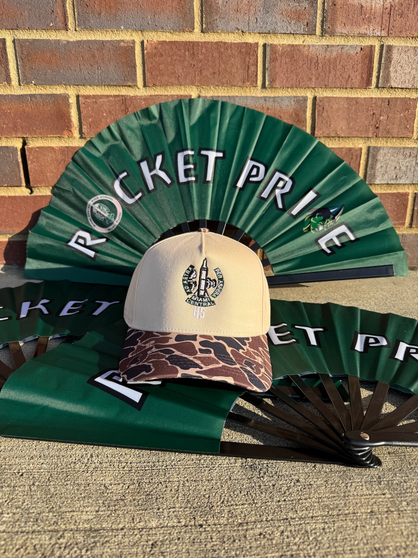 “Rocket Pride” Spirit Fan – Double-Sided Green & Black